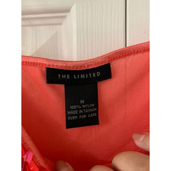 The limited top - Picture 5 of 5